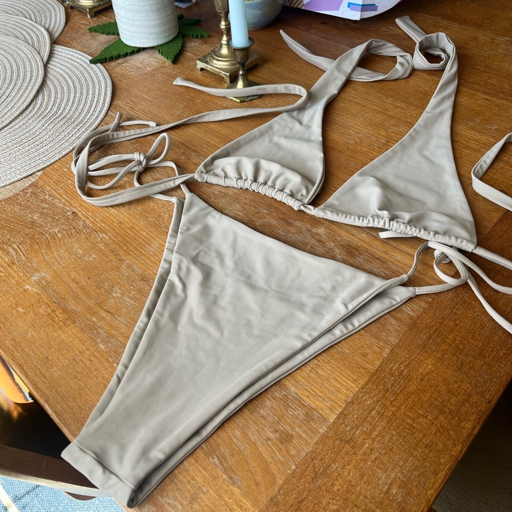 Nyud bikini